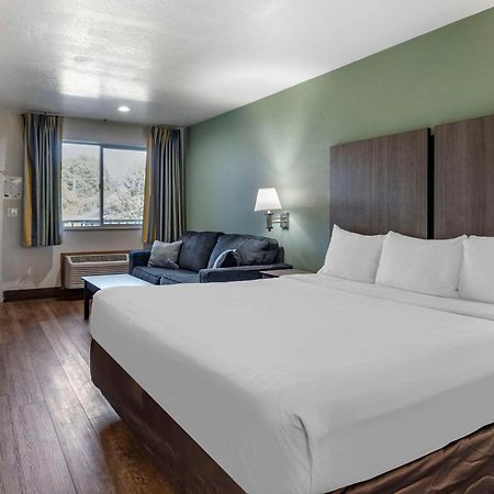 Econo Lodge Portland Airport Eksteriør billede