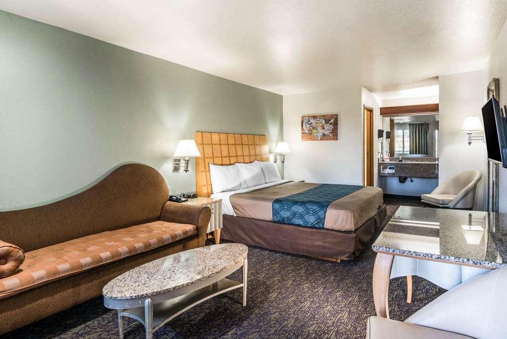 Econo Lodge Portland Airport Værelse billede