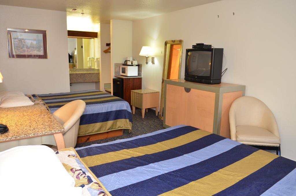 Econo Lodge Portland Airport Eksteriør billede