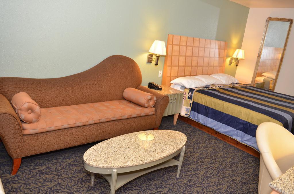 Econo Lodge Portland Airport Eksteriør billede