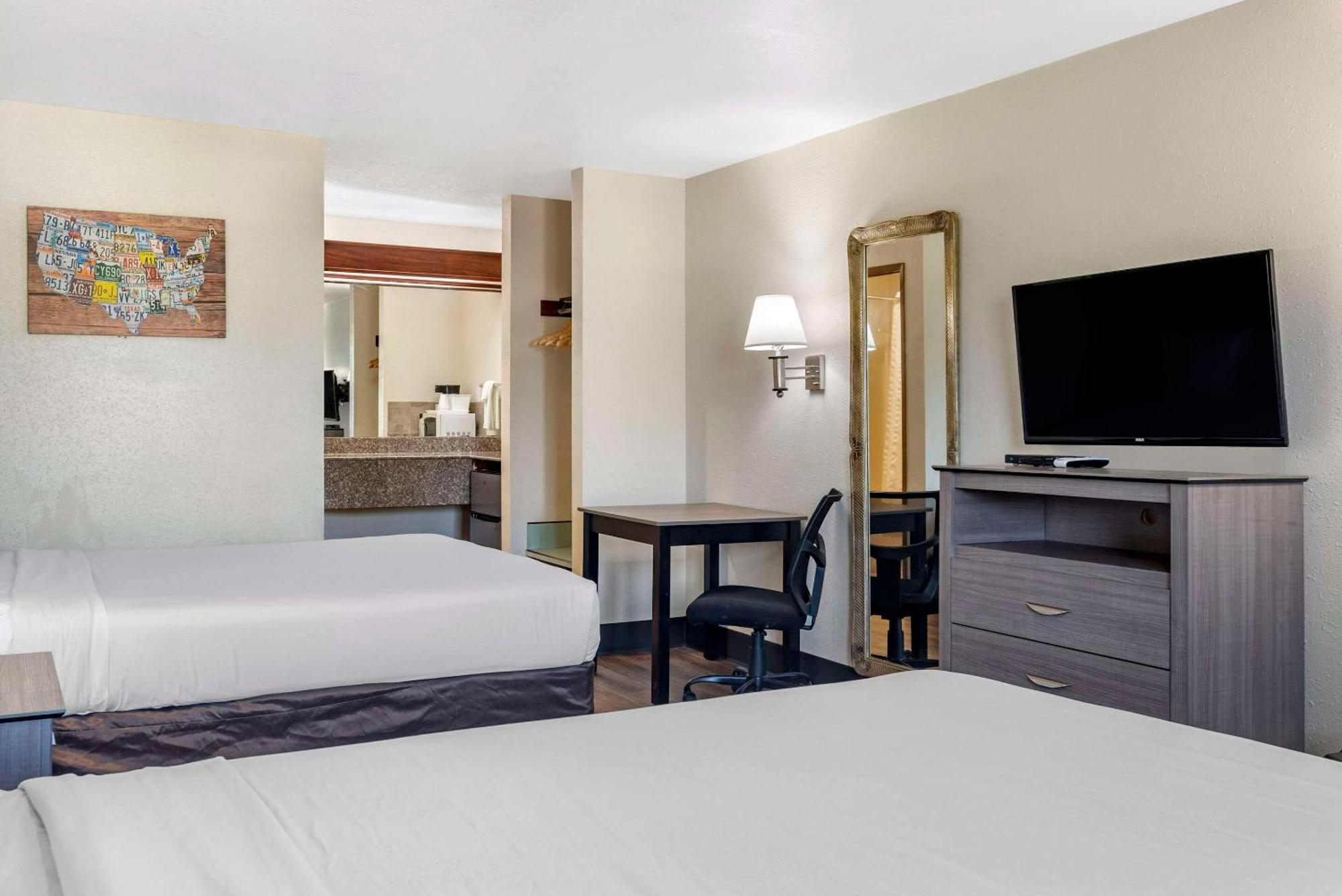 Econo Lodge Portland Airport Eksteriør billede