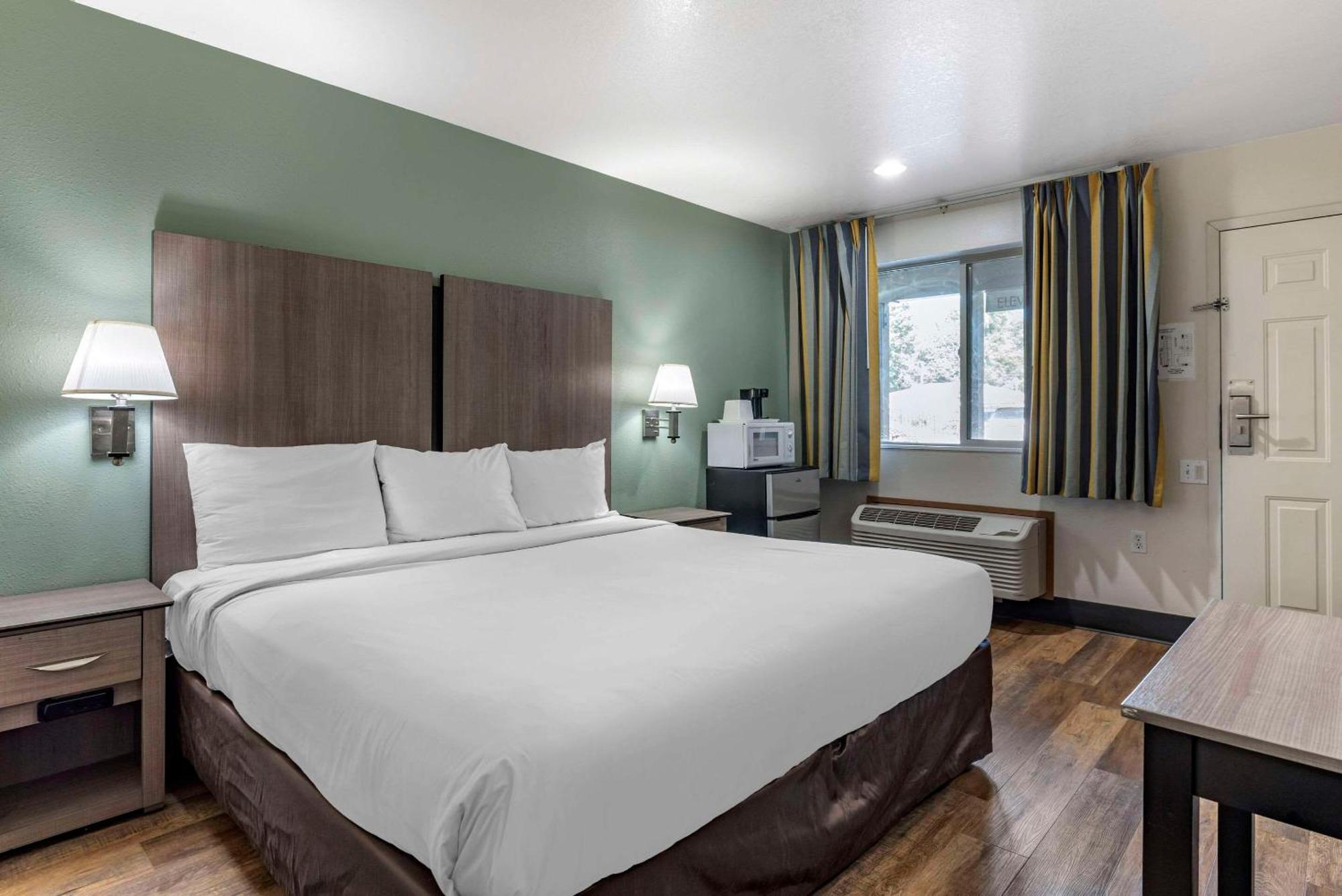 Econo Lodge Portland Airport Eksteriør billede